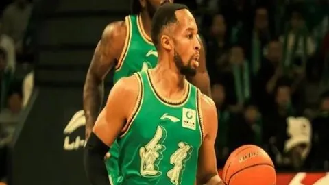 科贝记者：皇马高层不认同输巴萨方式，像是小球队的应对方式